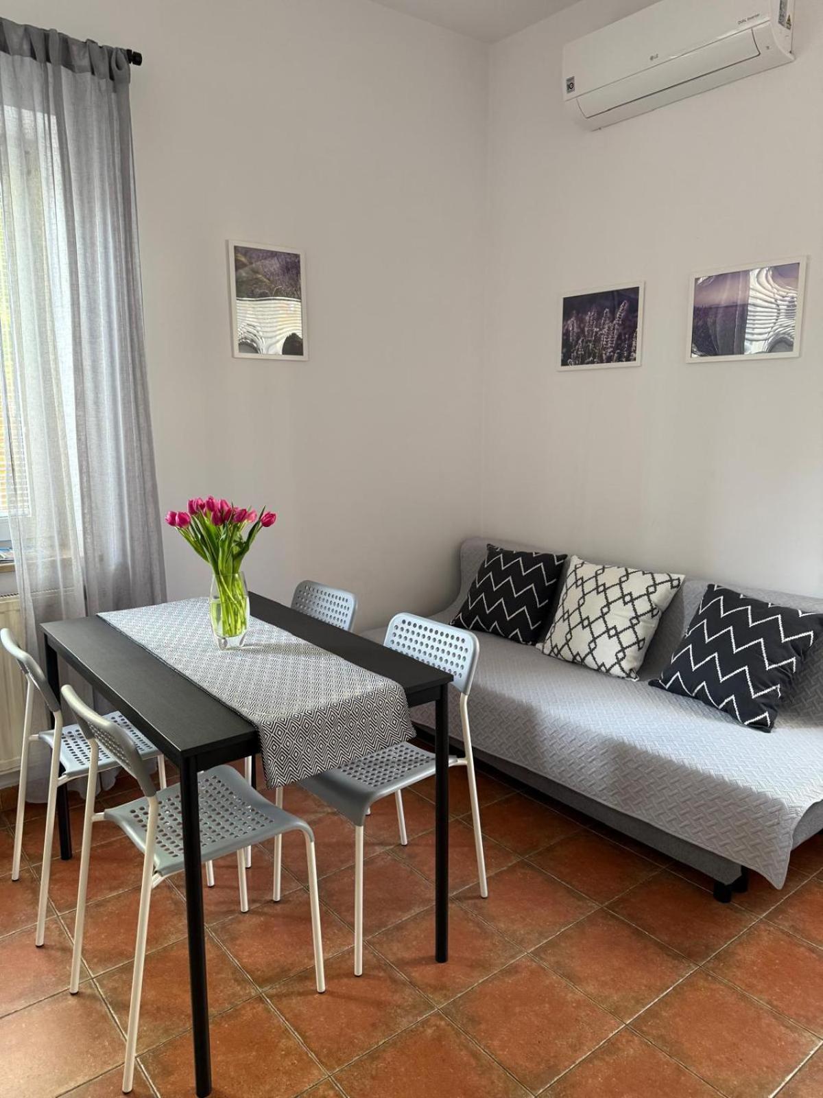 Apartament Lawenda *